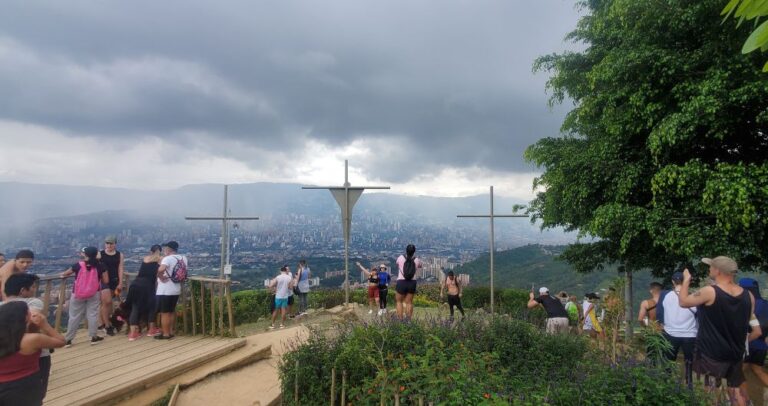 Cerro de las tres cruces. Everything you need to know. Guide.